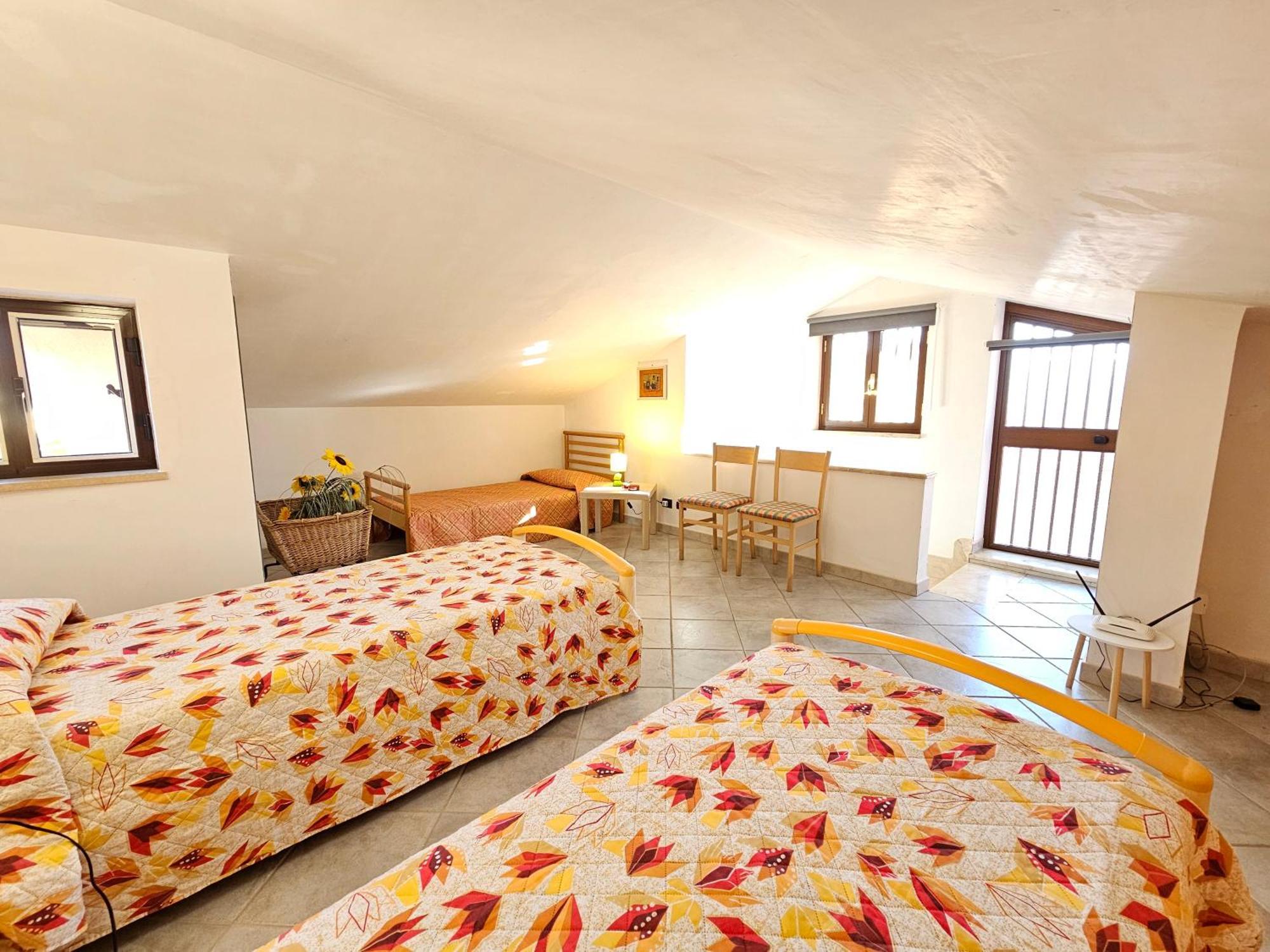 Costa Mediterranea Holiday Homes Кампофеличе ди Рокела Екстериор снимка