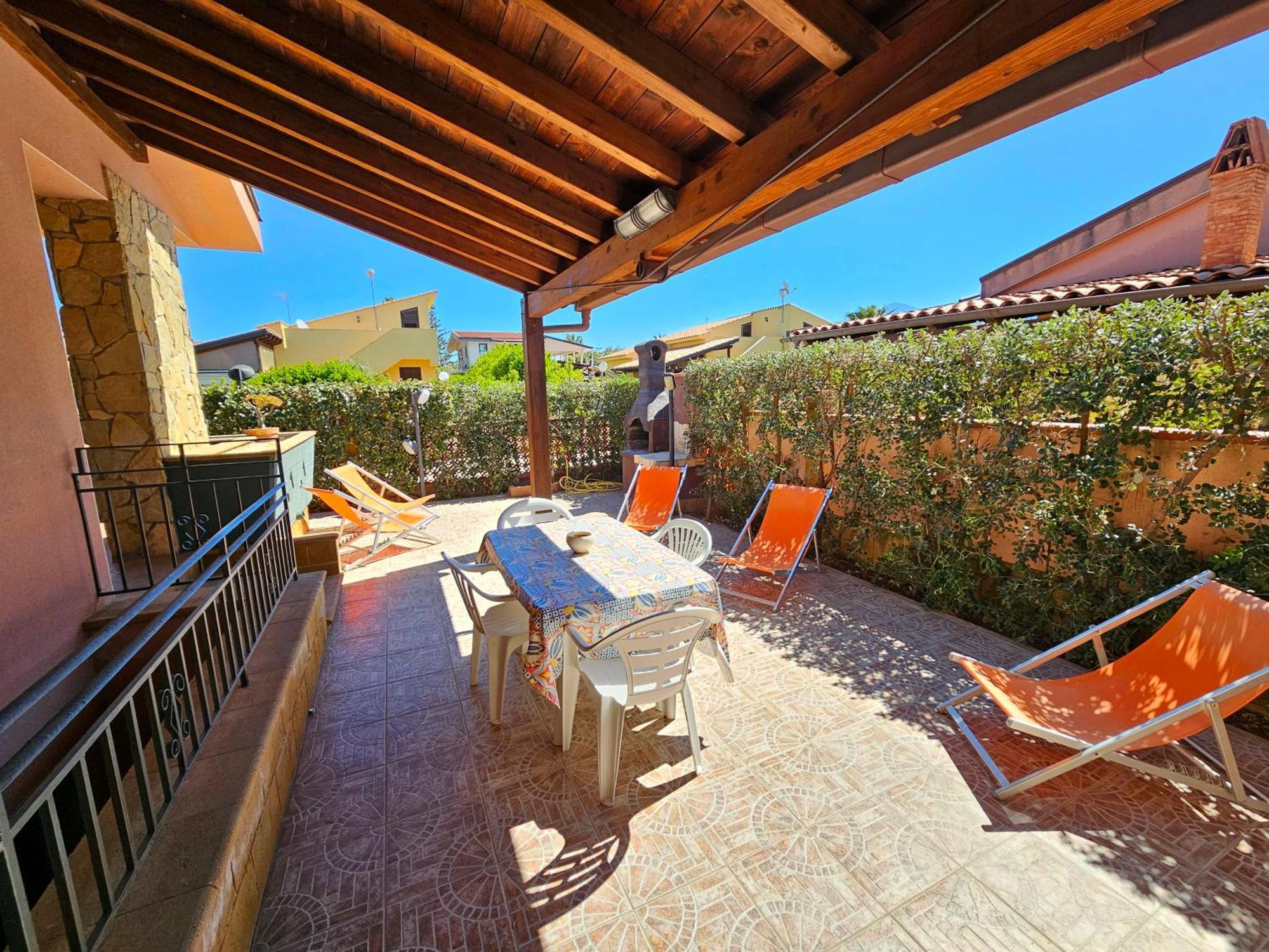Costa Mediterranea Holiday Homes Кампофеличе ди Рокела Екстериор снимка