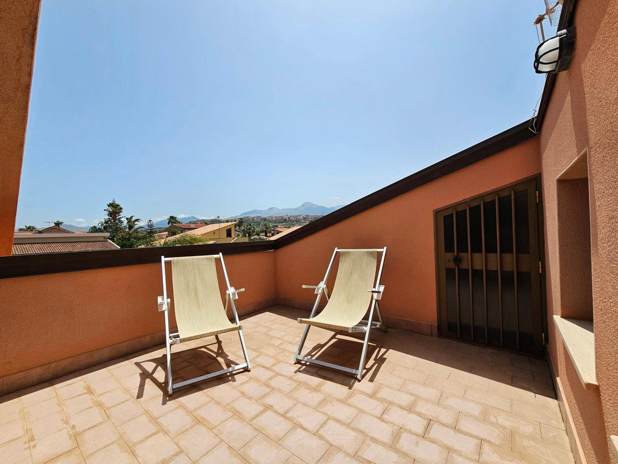 Costa Mediterranea Holiday Homes Кампофеличе ди Рокела Стая снимка